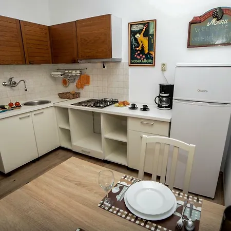 City Centar Denis Apartmán *